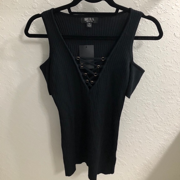 hera collection Tops - Cold shoulder lace up top!